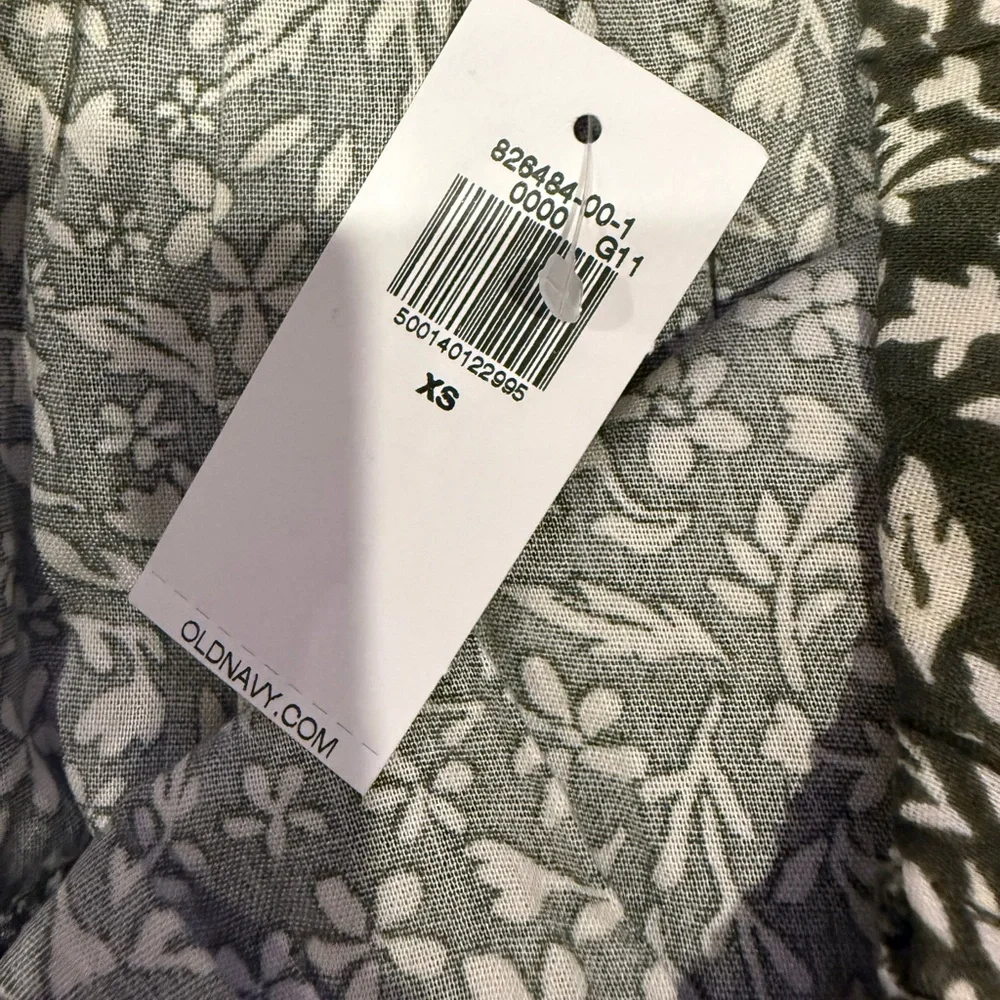Old Navy green and White Floral Ruffle-Sleeve maternity Dress new with tags - Picture 3 of 4